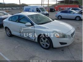 VOLVO S60 T5 2012