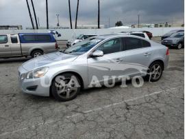 VOLVO S60 T5 2012
