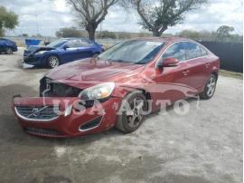 VOLVO S60 T5 2012
