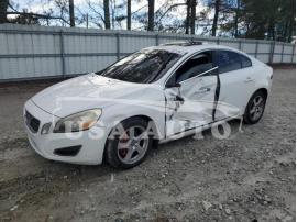 VOLVO S60 T5 2012