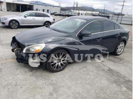 VOLVO S60 T5 2012