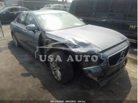 VOLVO S90 MOMENTUM 2017