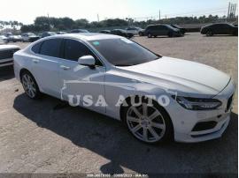 VOLVO S90 MOMENTUM 2017