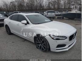 VOLVO S90 T6 MOMENTUM 2017