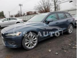 VOLVO V60 T6 MOM 2019