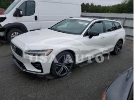 VOLVO V60 T6 R-D 2019