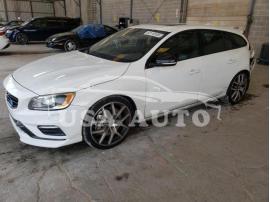 VOLVO V60 POLEST 2016