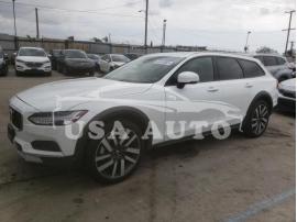 VOLVO V90 CROSS 2022