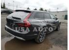VOLVO V90 CROSS 2022