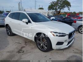 VOLVO XC60 T5 MOMENTUM 2021