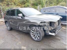 VOLVO XC90 MOMENTUM 2018