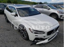VOLVO V90 CROSS 2018