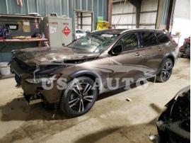 VOLVO V90 CROSS 2018
