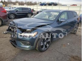 VOLVO V60 CROSS 2020
