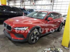 VOLVO V60 CROSS 2020