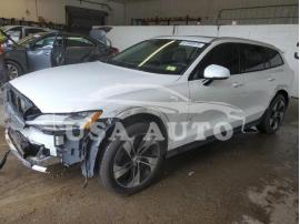 VOLVO V60 CROSS 2020