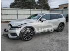 VOLVO V60 CROSS 2021