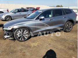 VOLVO V60 CROSS 2020