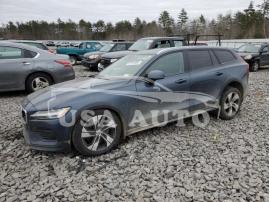 VOLVO V60 CROSS 2020