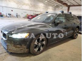 VOLVO V60 CROSS 2020