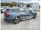 VOLVO V60 CROSS 2021