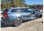 VOLVO V60 CROSS 2022