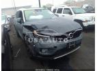 VOLVO XC40 MOMENTUM 2020