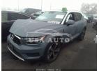 VOLVO XC40 MOMENTUM 2020