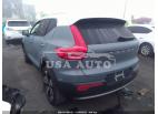 VOLVO XC40 MOMENTUM 2020