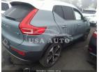 VOLVO XC40 MOMENTUM 2020