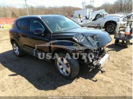 VOLVO XC40 MOMENTUM 2021