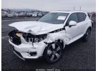 VOLVO XC40 T5 MOMENTUM 2021