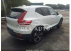 VOLVO XC40 MOMENTUM 2021