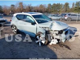 VOLVO XC40 T5 MOMENTUM 2019