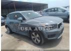 VOLVO XC40 MOMENTUM 2020