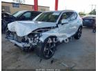 VOLVO XC40 T5 MOMENTUM 2020