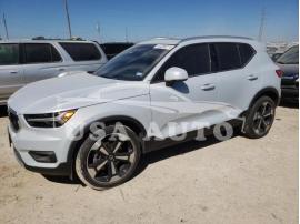 VOLVO XC40 T5 MO 2020
