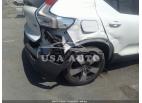 VOLVO XC40 MOMENTUM 2020