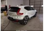 VOLVO XC40 T5 MOMENTUM 2021