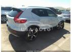 VOLVO XC40 MOMENTUM 2022