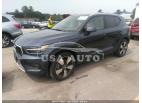 VOLVO XC40 MOMENTUM 2022