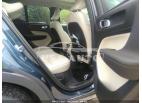 VOLVO XC40 MOMENTUM 2022