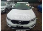 VOLVO XC40 MOMENTUM 2020