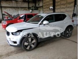 VOLVO XC40 T5 MO 2021