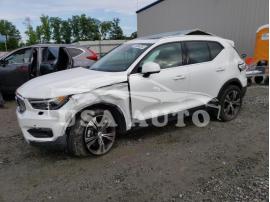 VOLVO XC40 T5 IN 2020