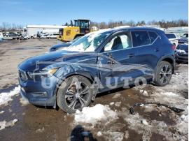 VOLVO XC40 T5 IN 2020