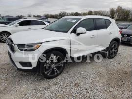 VOLVO XC40 T5 IN 2021