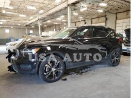 VOLVO XC40 T5 IN 2020
