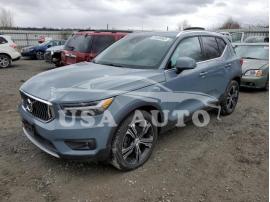VOLVO XC40 T5 IN 2021