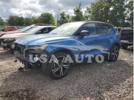 VOLVO XC40 T5 R- 2021